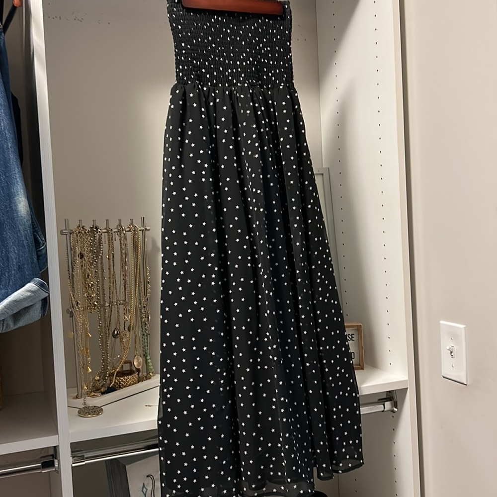Cute star midi dress. So comfy. Barely worn. XS